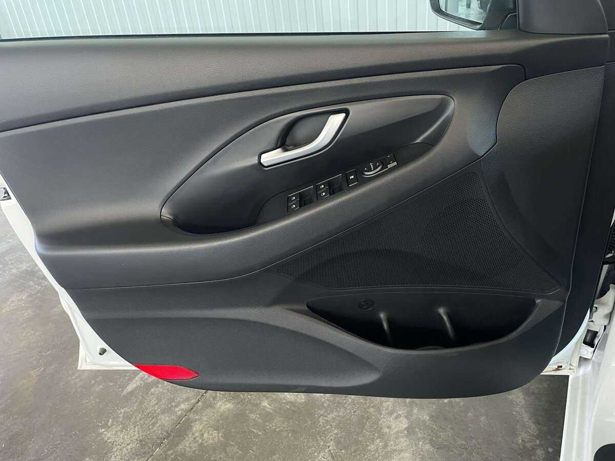 Купить Hyundai i30, 2022, 48 101 км, фото №19