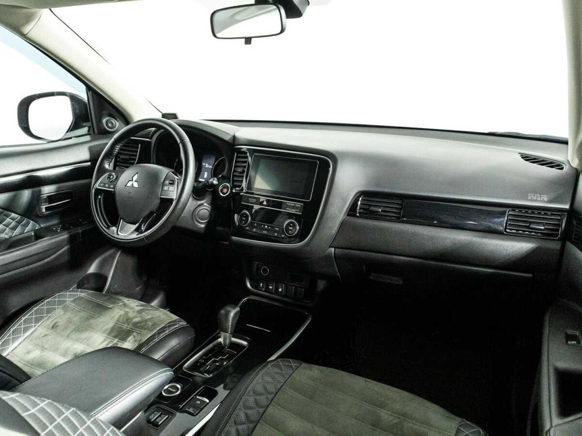 Купить Mitsubishi Outlander, 2019, 69 248 км, фото №9