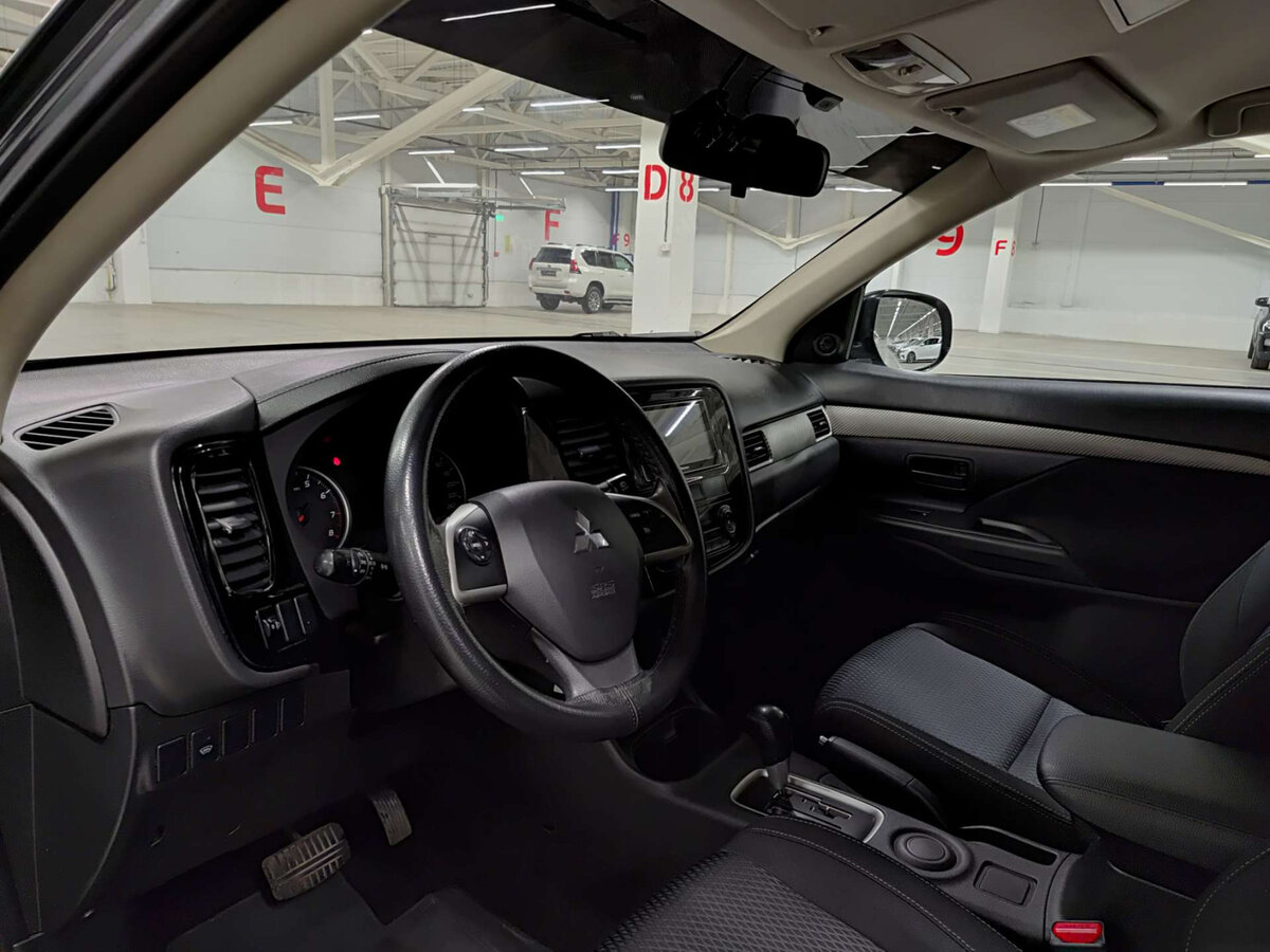 Купить Mitsubishi Outlander III Рестайлинг 2, 2016, 172 837 км, фото №16