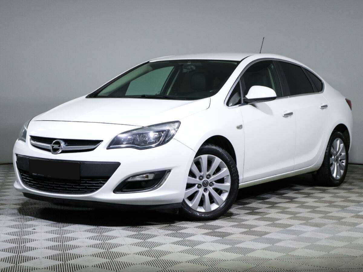 Купить Opel Astra, 2013, 98 000 км, фото №1