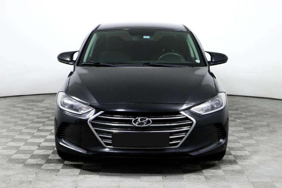 Купить Hyundai Elantra, 2018, 95 171 км, фото №2