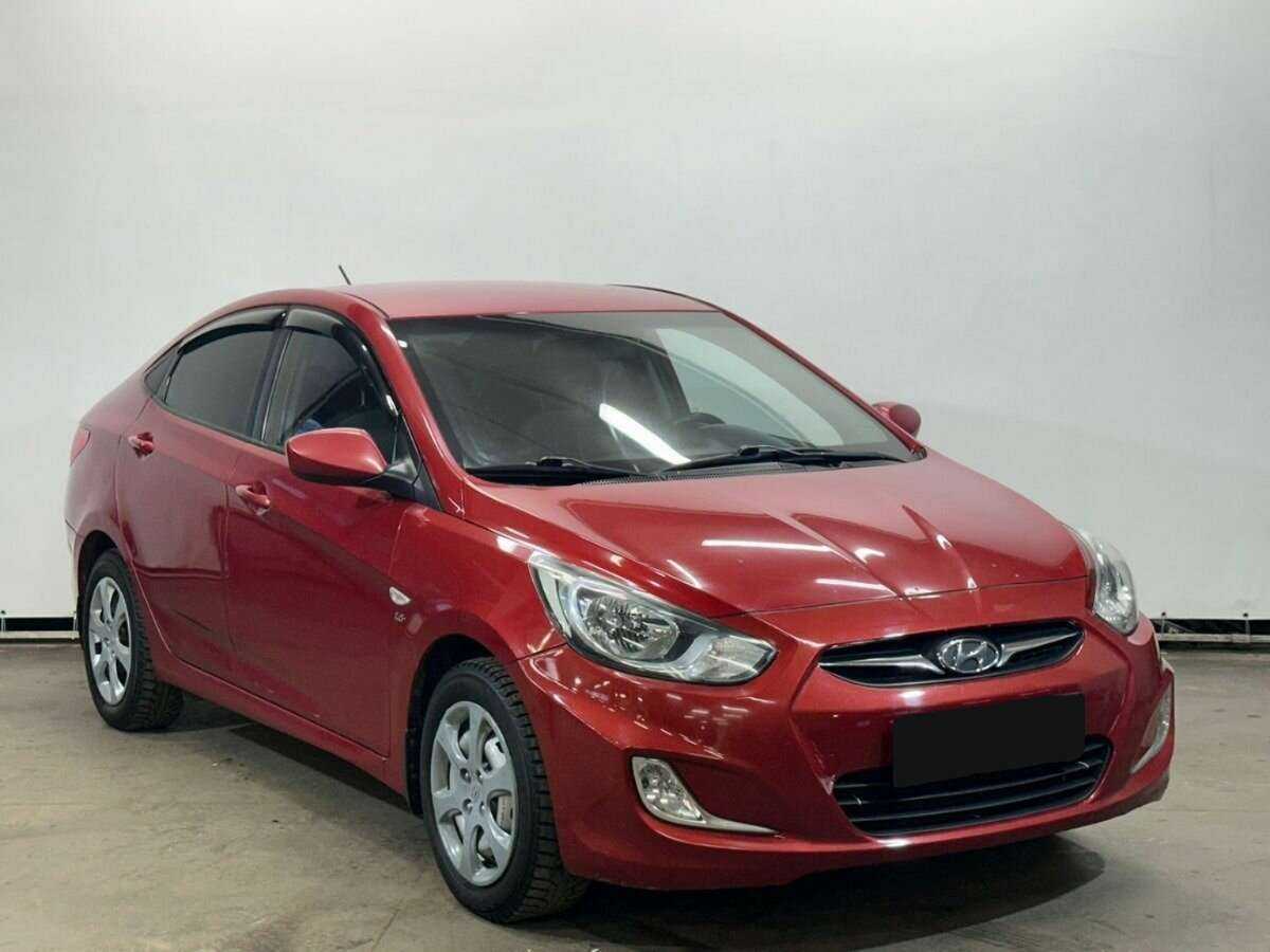 Купить Hyundai Solaris, 2013, 196 613 км, фото №3