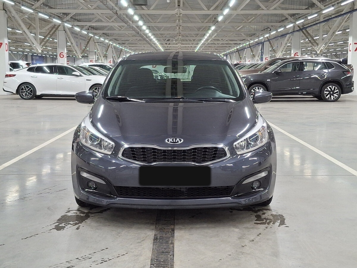 Купить Kia Ceed II Рестайлинг, 2018, 181 461 км, фото №2