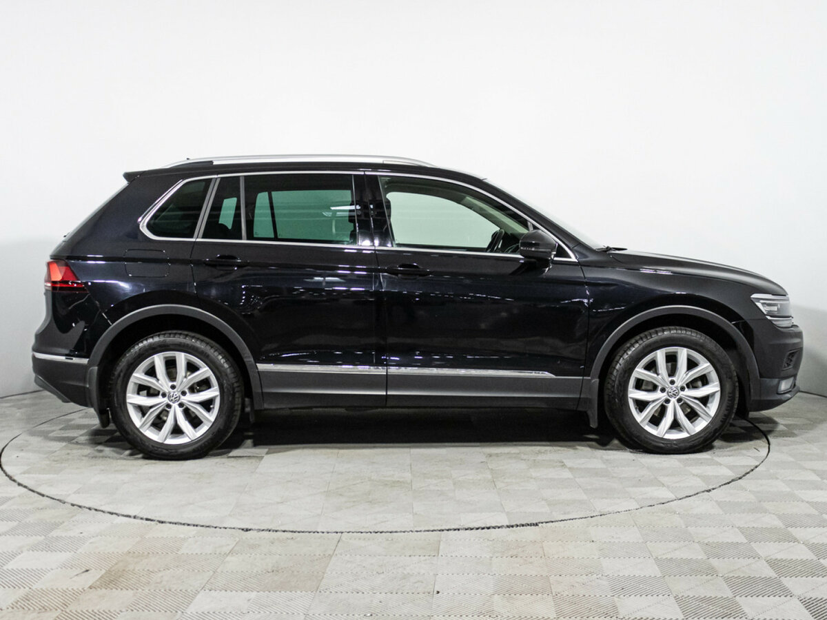 Купить Volkswagen Tiguan II, 2018, 132 436 км, фото №4