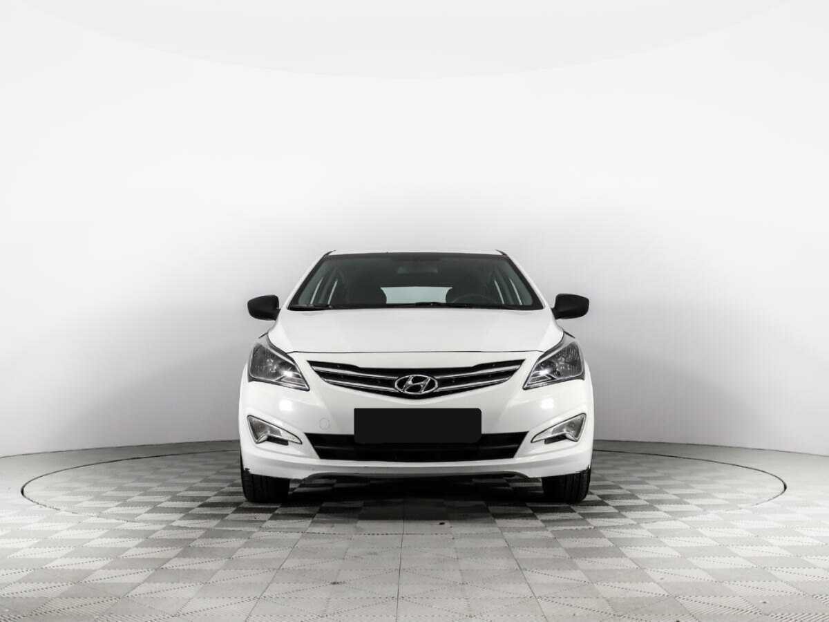 Купить Hyundai Solaris, 2015, 105 092 км, фото №2