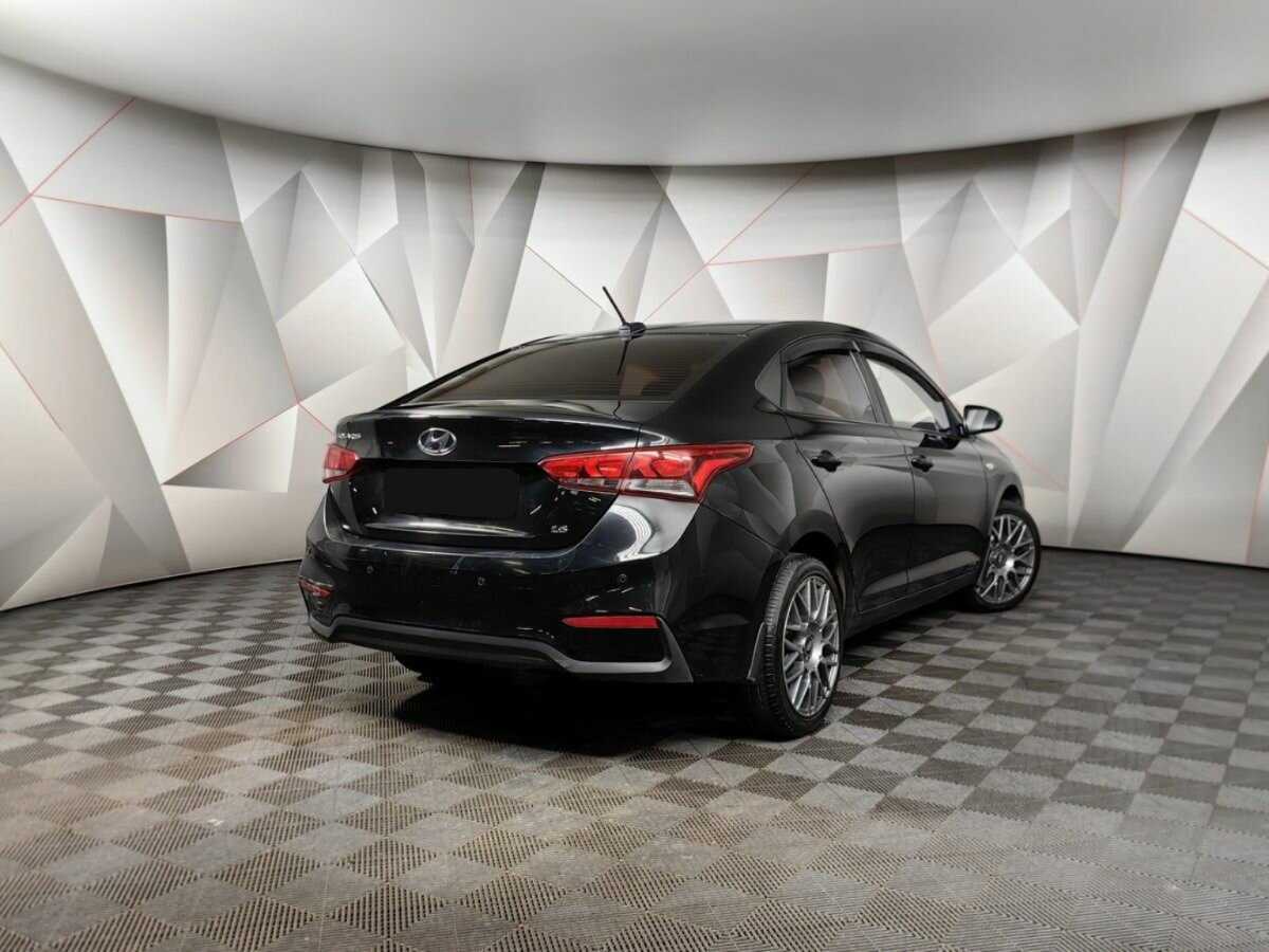 Купить Hyundai Solaris, 2017, 163 532 км, фото №2