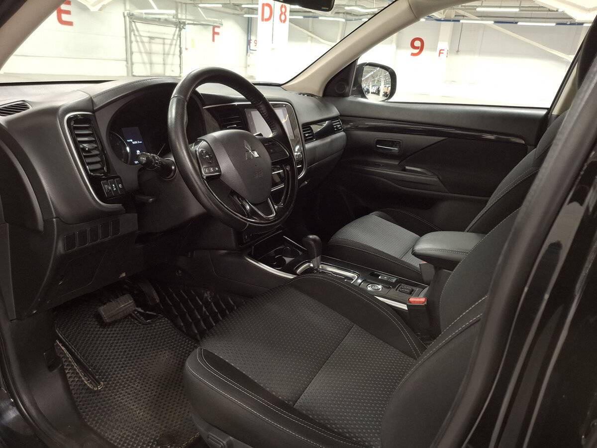 Купить Mitsubishi Outlander III Рестайлинг 3, 2020, 121 303 км, фото №15