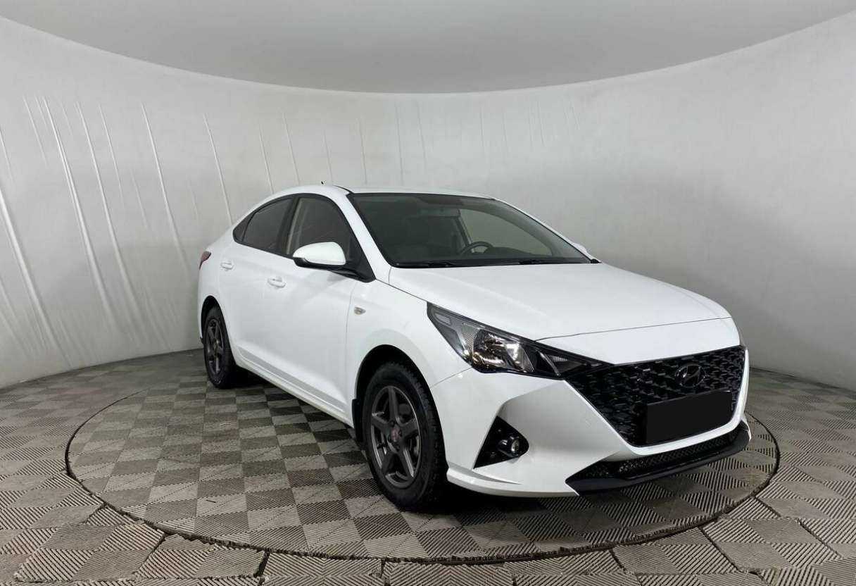 Купить Hyundai Solaris, 2021, 13 369 км, фото №3