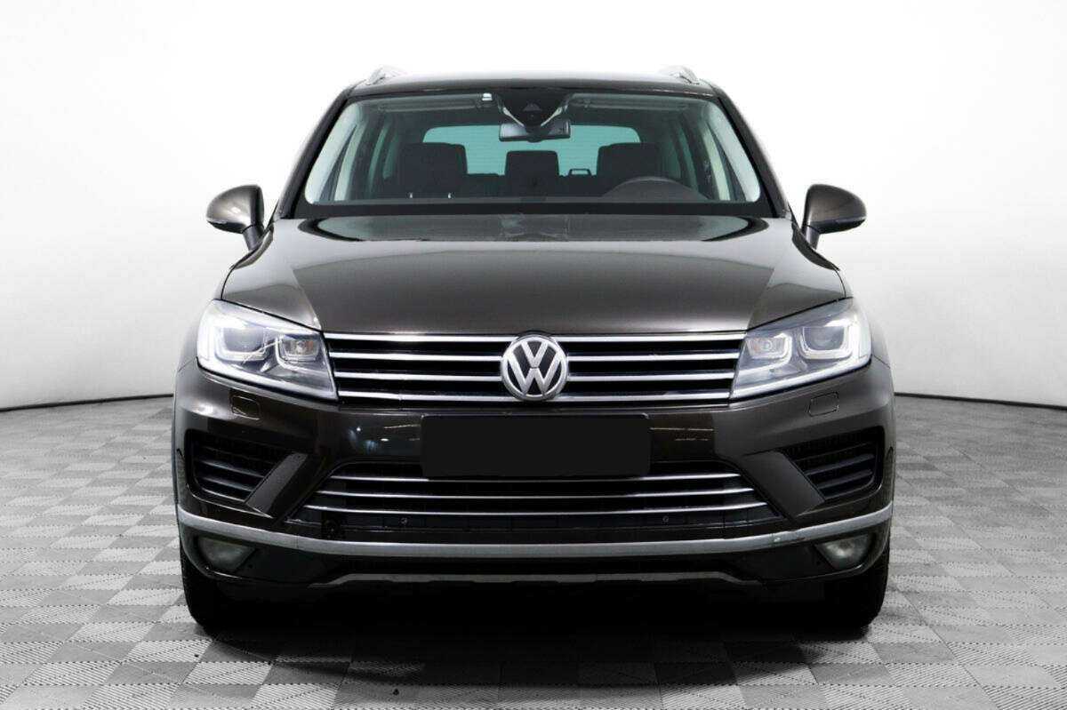 Купить Volkswagen Touareg, 2015, 230 000 км, фото №2