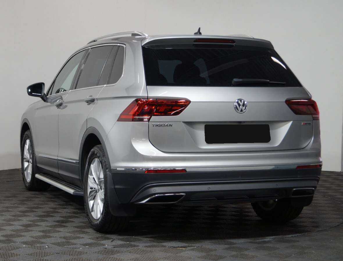 Купить Volkswagen Tiguan, 2018, 148 600 км, фото №3