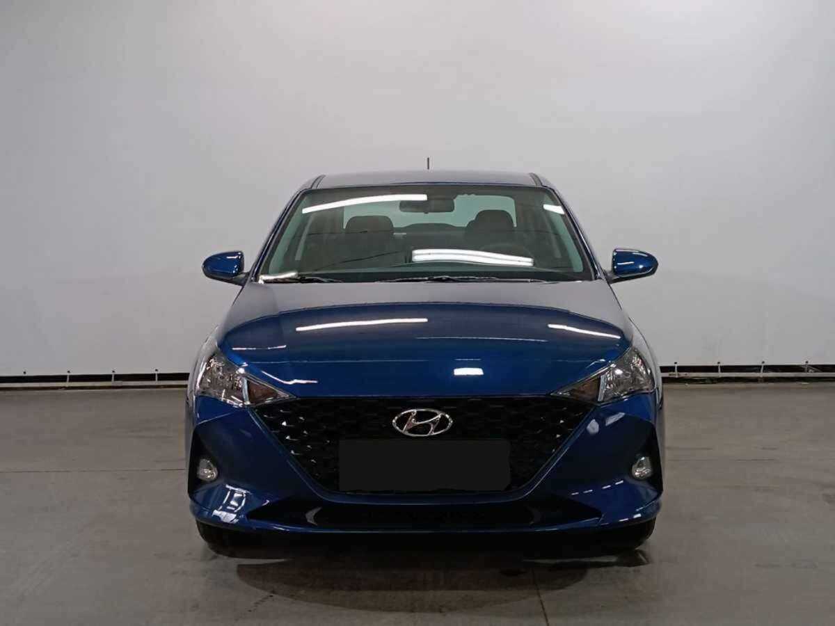 Купить Hyundai Accent, 2023, 4 571 км, фото №2