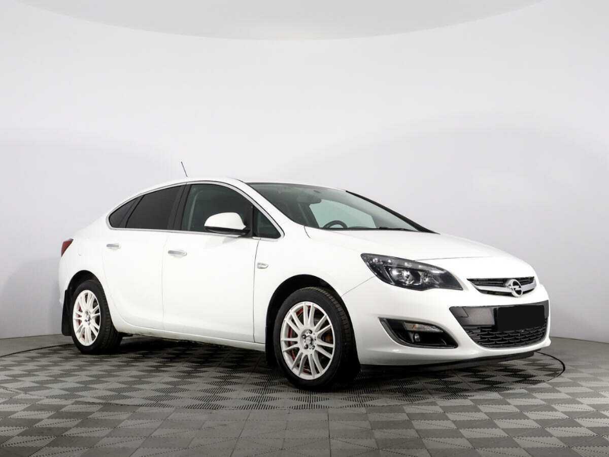Купить Opel Astra, 2013, 100 248 км, фото №3