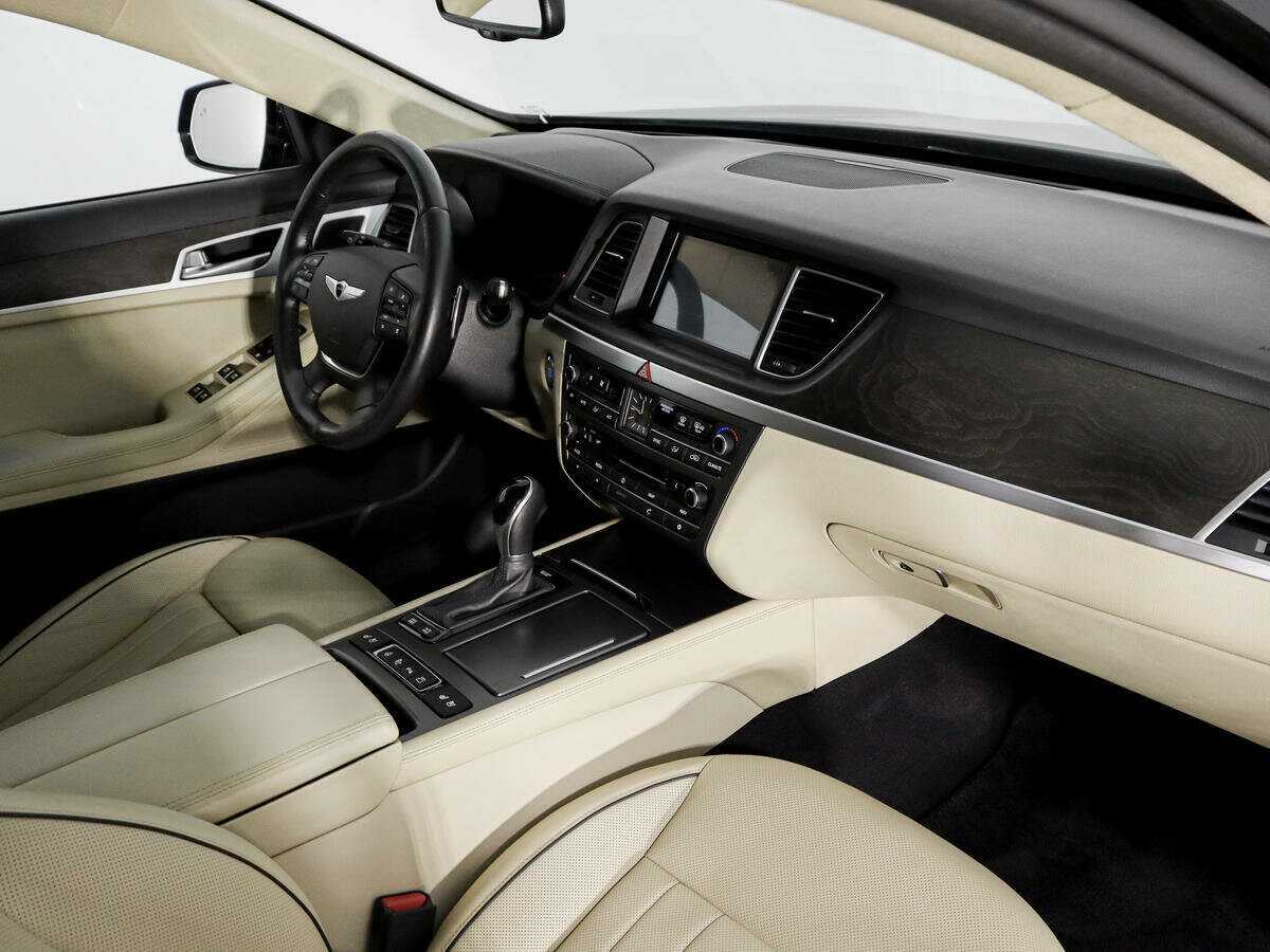 Купить Hyundai Genesis, 2015, 66 376 км, фото №12
