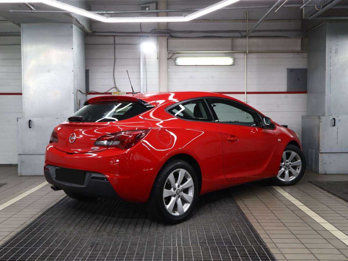 Купить Opel Astra GTC, 2012, 190 000 км, фото №2