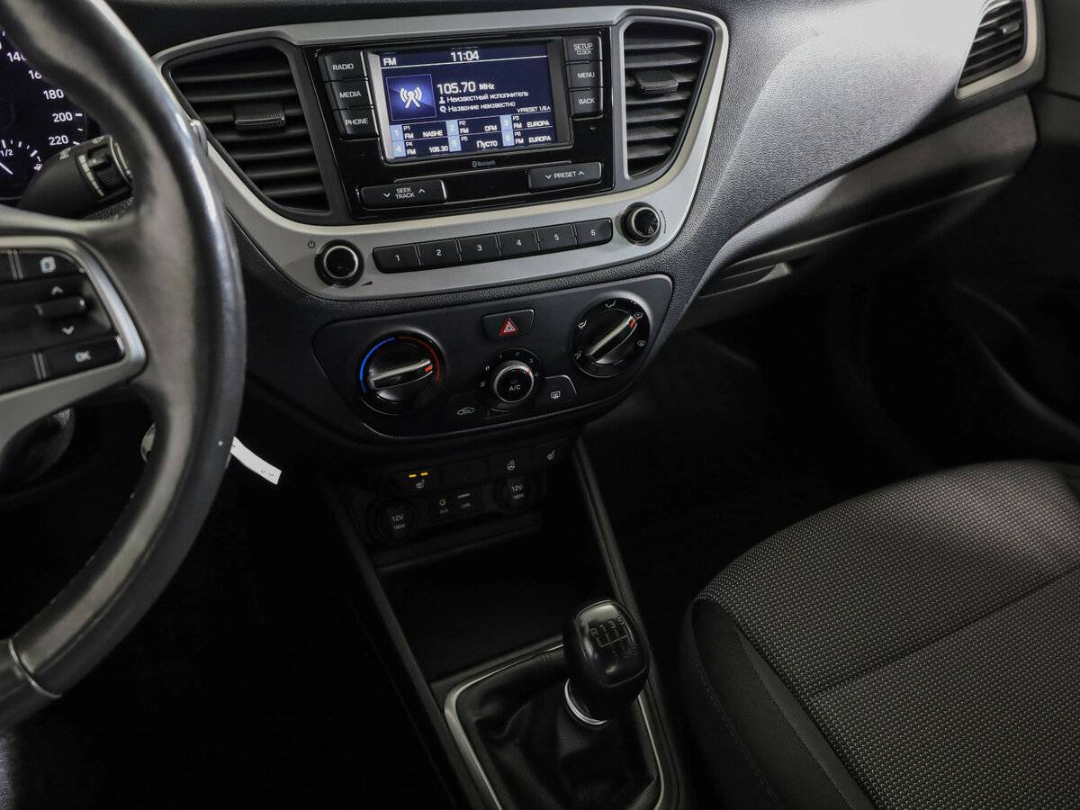Купить Hyundai Solaris II, 2018, 241 555 км, фото №16