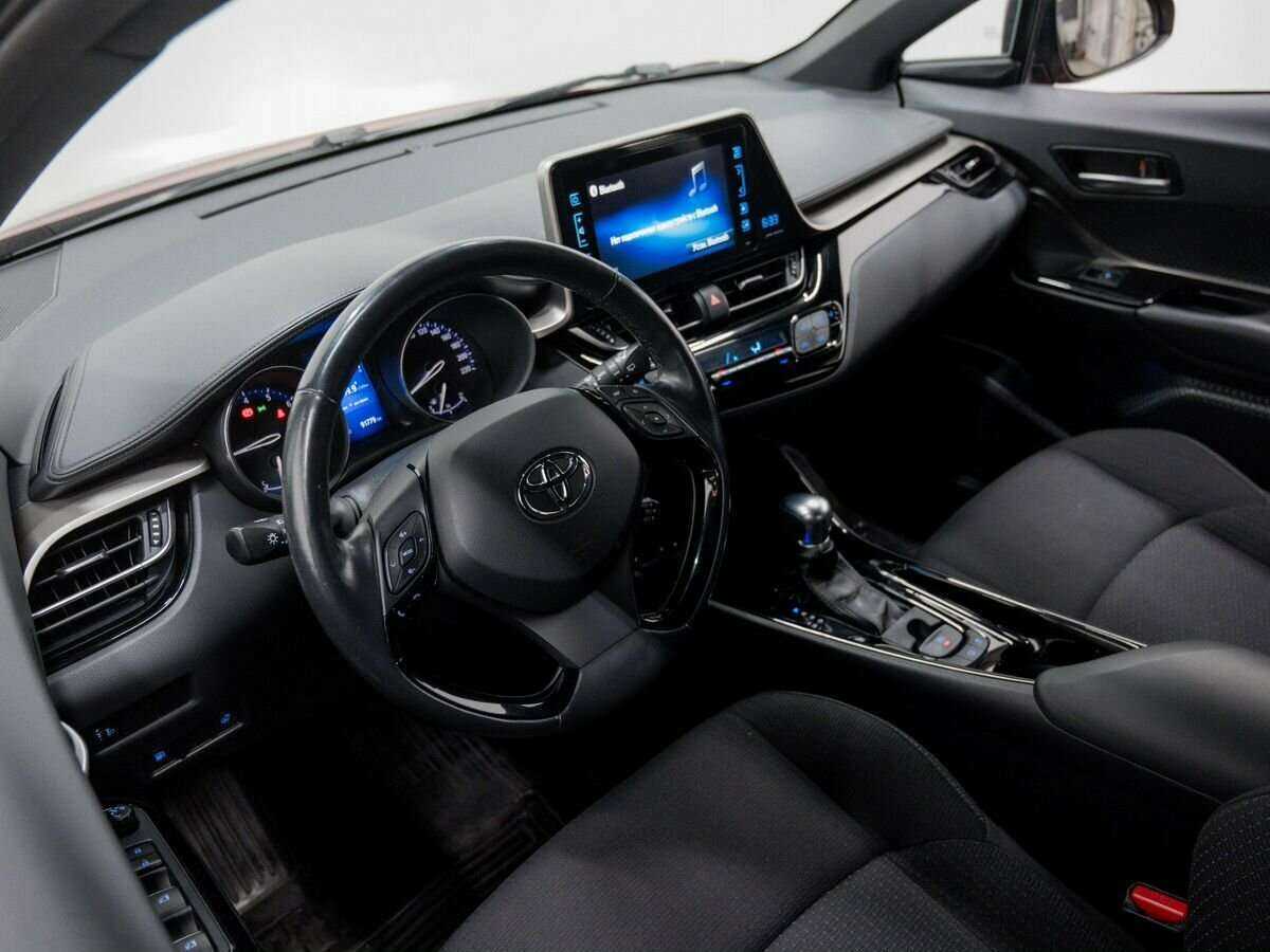 Купить Toyota C-HR, 2018, 91 000 км, фото №11