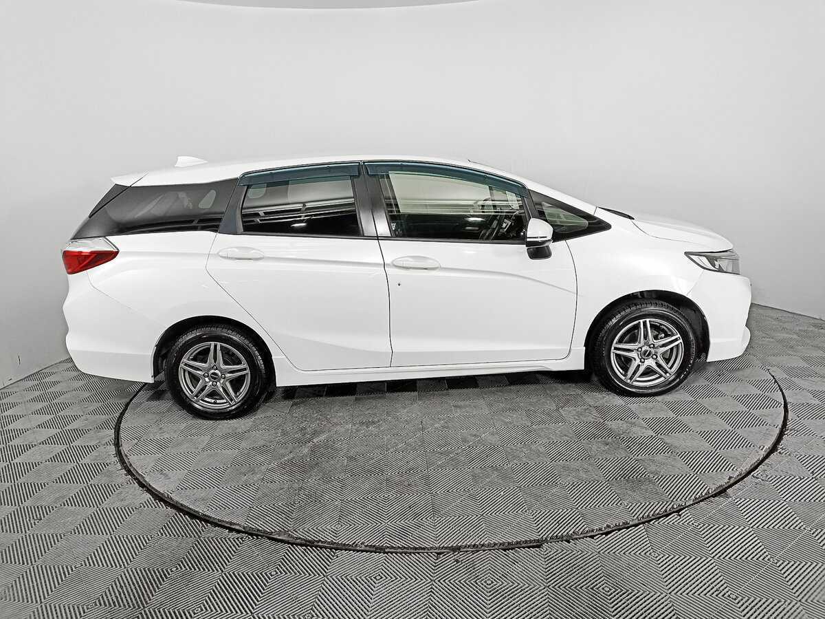 Купить Honda Shuttle, 2018, 96 369 км, фото №4