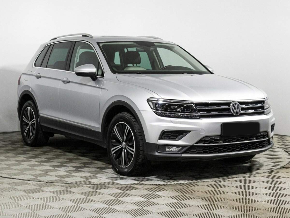 Купить Volkswagen Tiguan, 2018, 136 888 км, фото №3