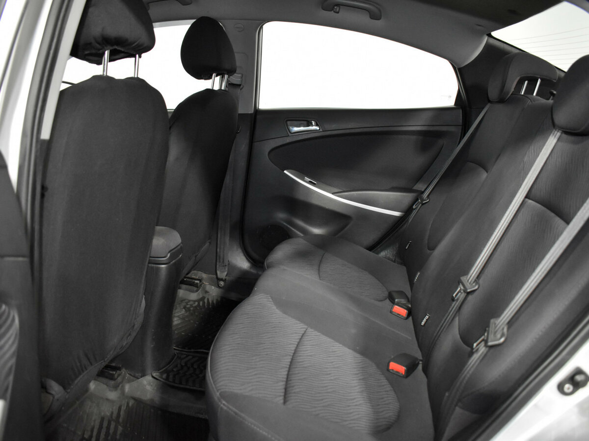 Купить Hyundai Solaris I, 2012, 280 129 км, фото №17