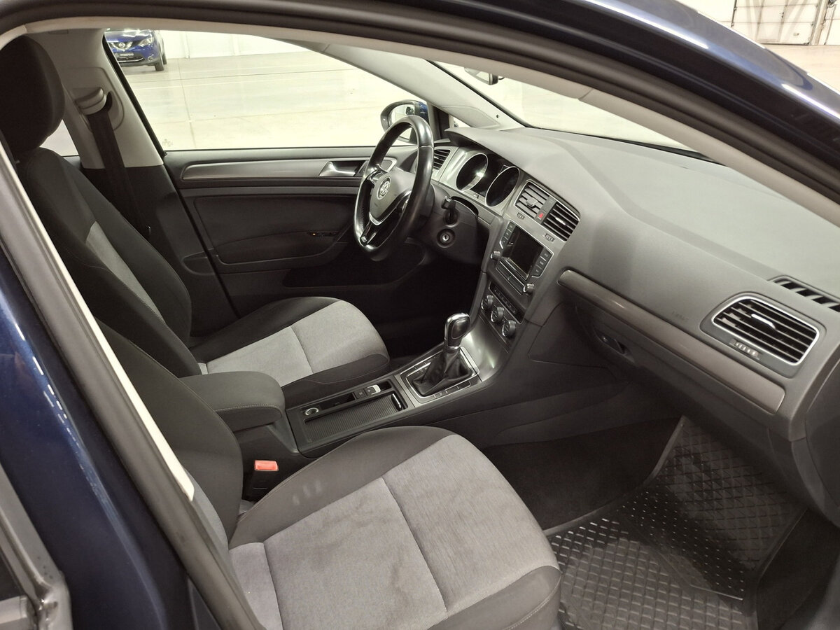 Купить Volkswagen Golf VII, 2013, 140 602 км, фото №10
