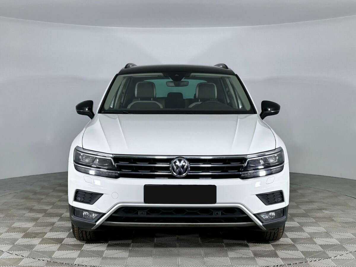 Купить Volkswagen Tiguan, 2019, 82 960 км, фото №3