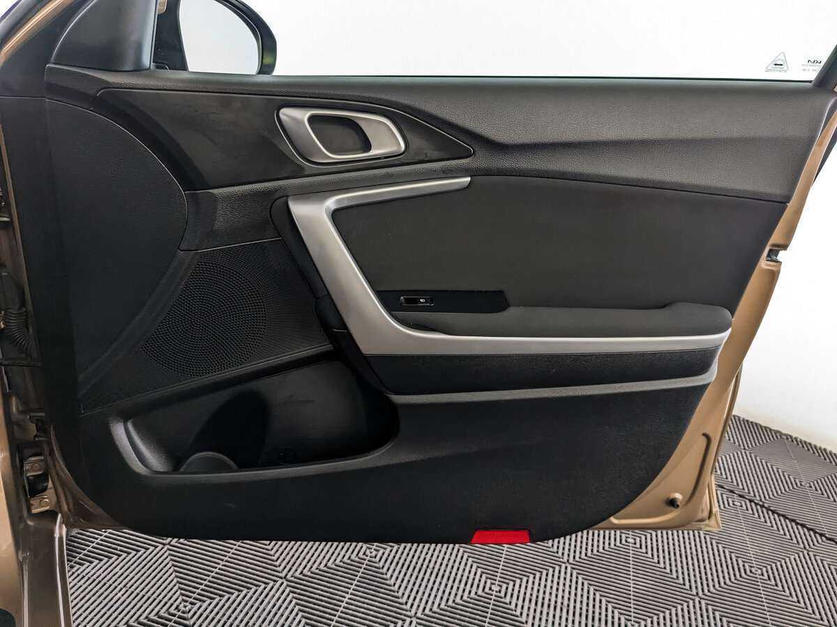 Купить Kia Ceed, 2021, 45 000 км, фото №21