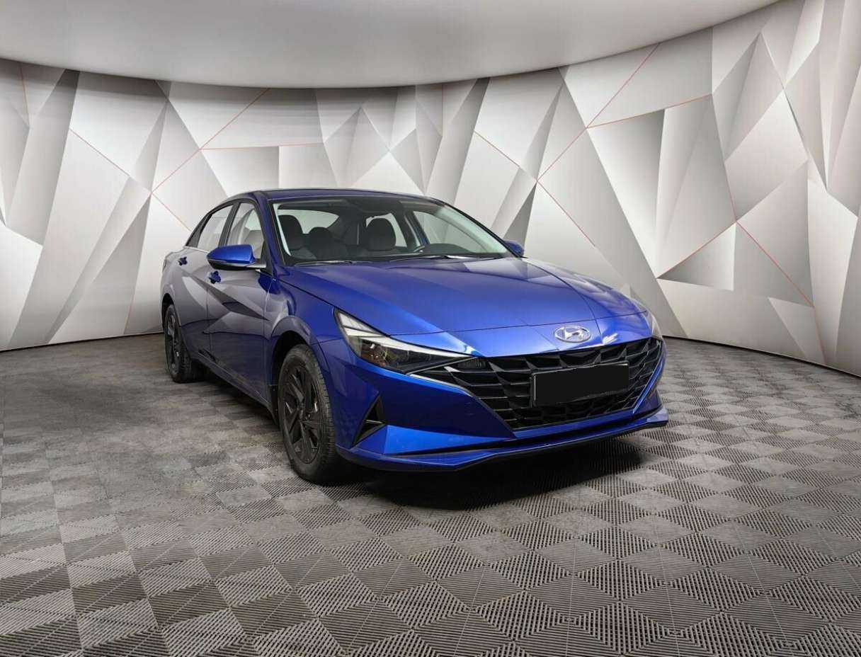 Купить Hyundai Elantra, 2022, 1 568 км, фото №3