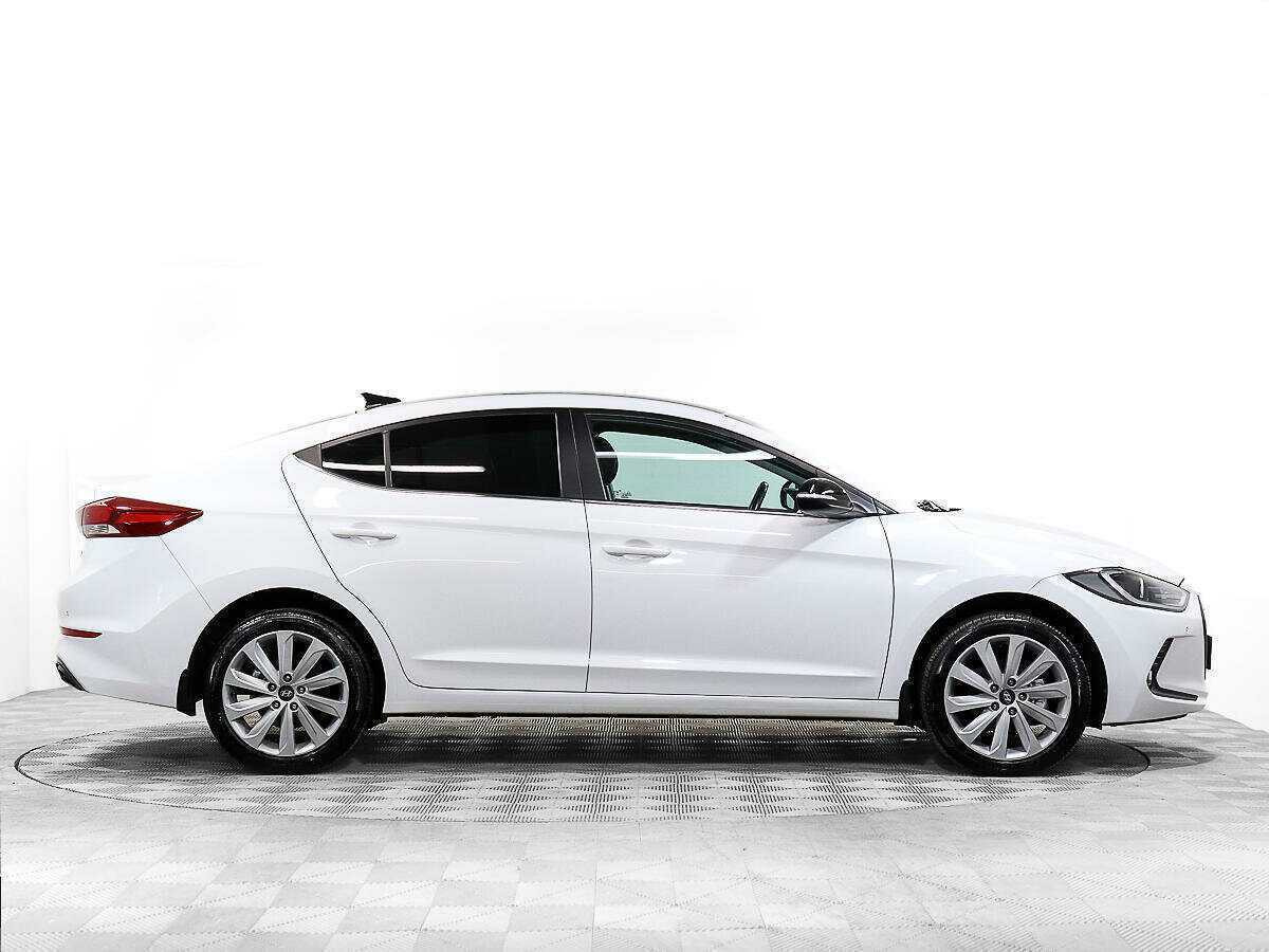 Купить Hyundai Elantra, 2017, 78 889 км, фото №3