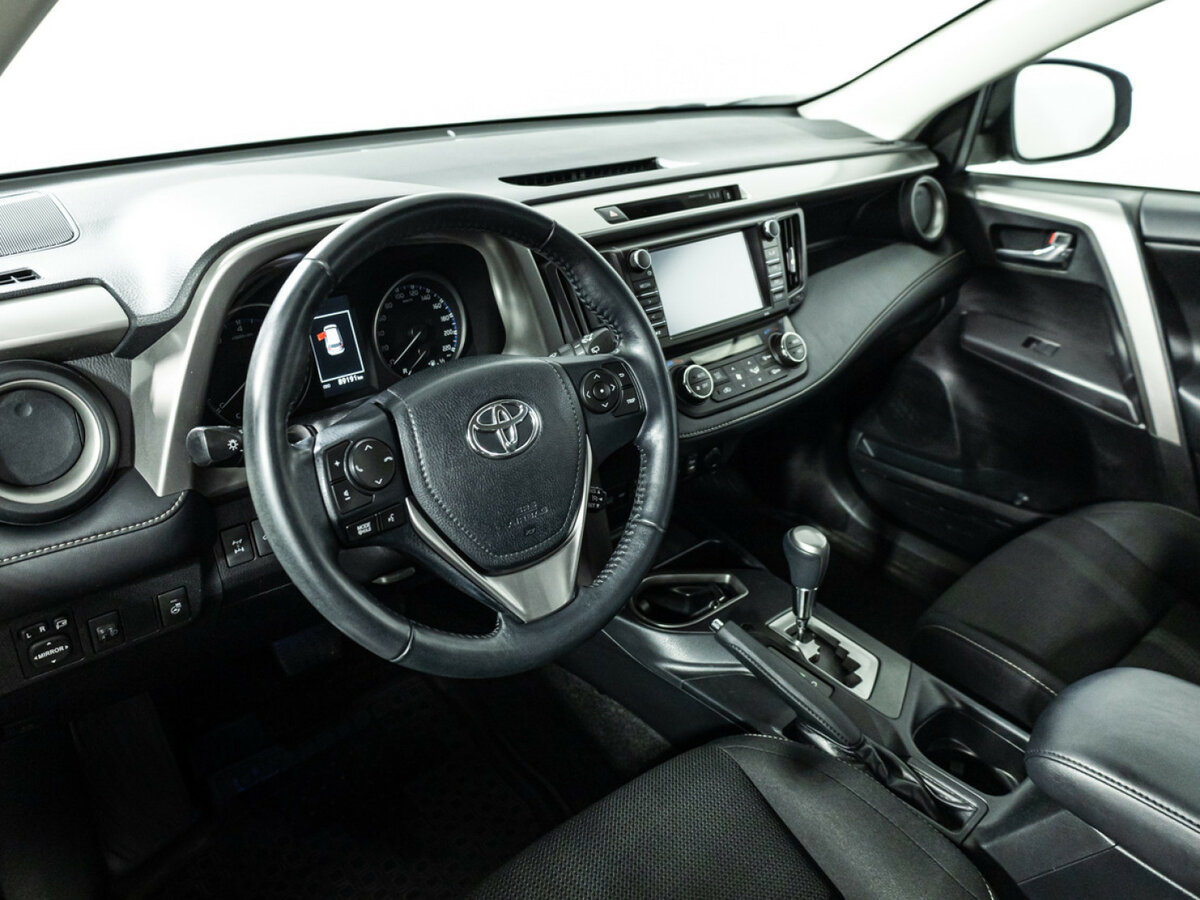 Купить Toyota RAV4 IV (XA40) Рестайлинг, 2017, 89 189 км, фото №11