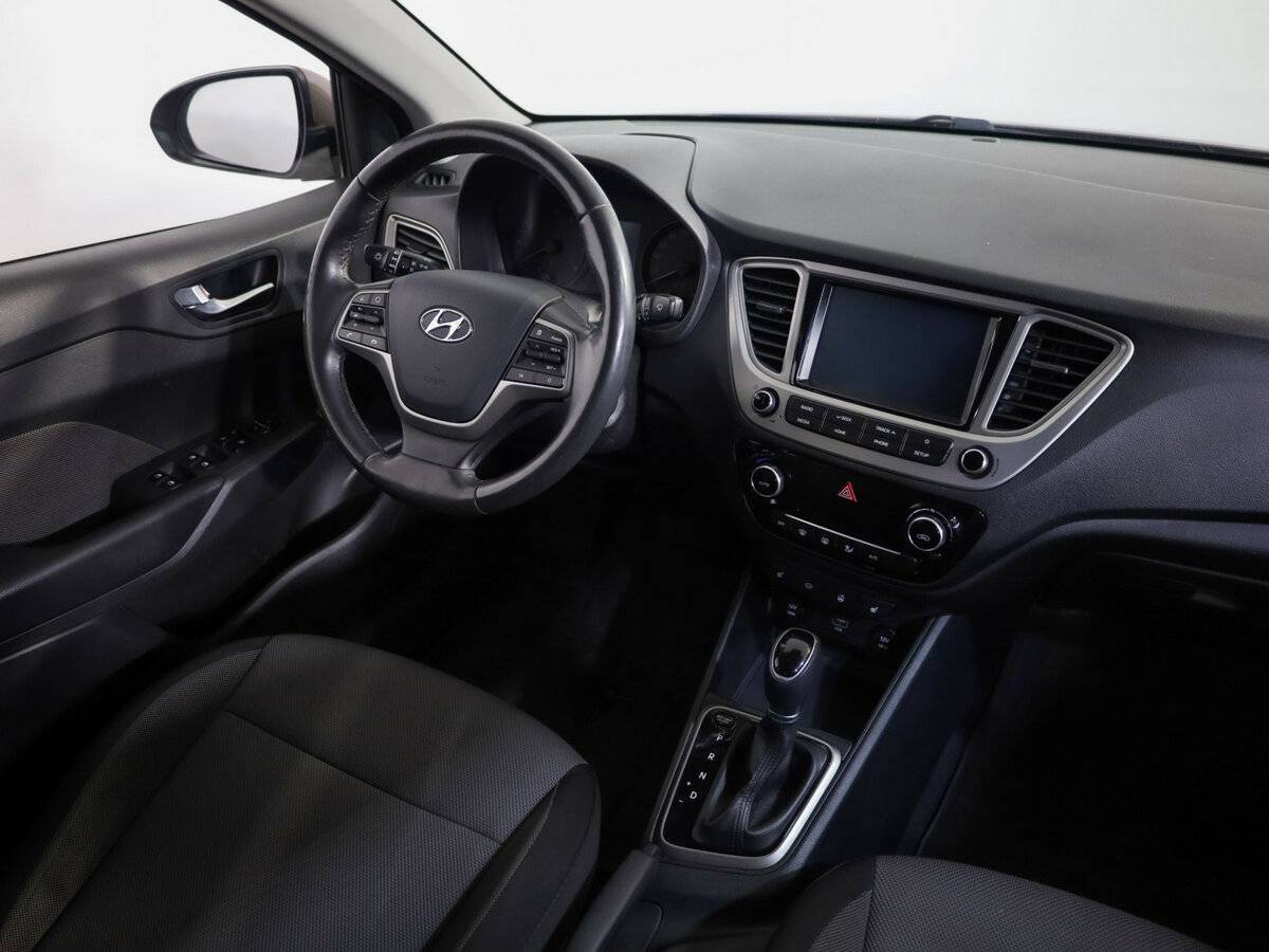 Купить Hyundai Solaris II, 2019, 147 201 км, фото №7