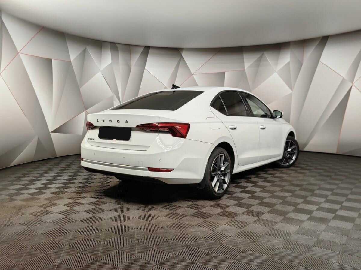 Купить Skoda Octavia, 2021, 39 937 км, фото №2