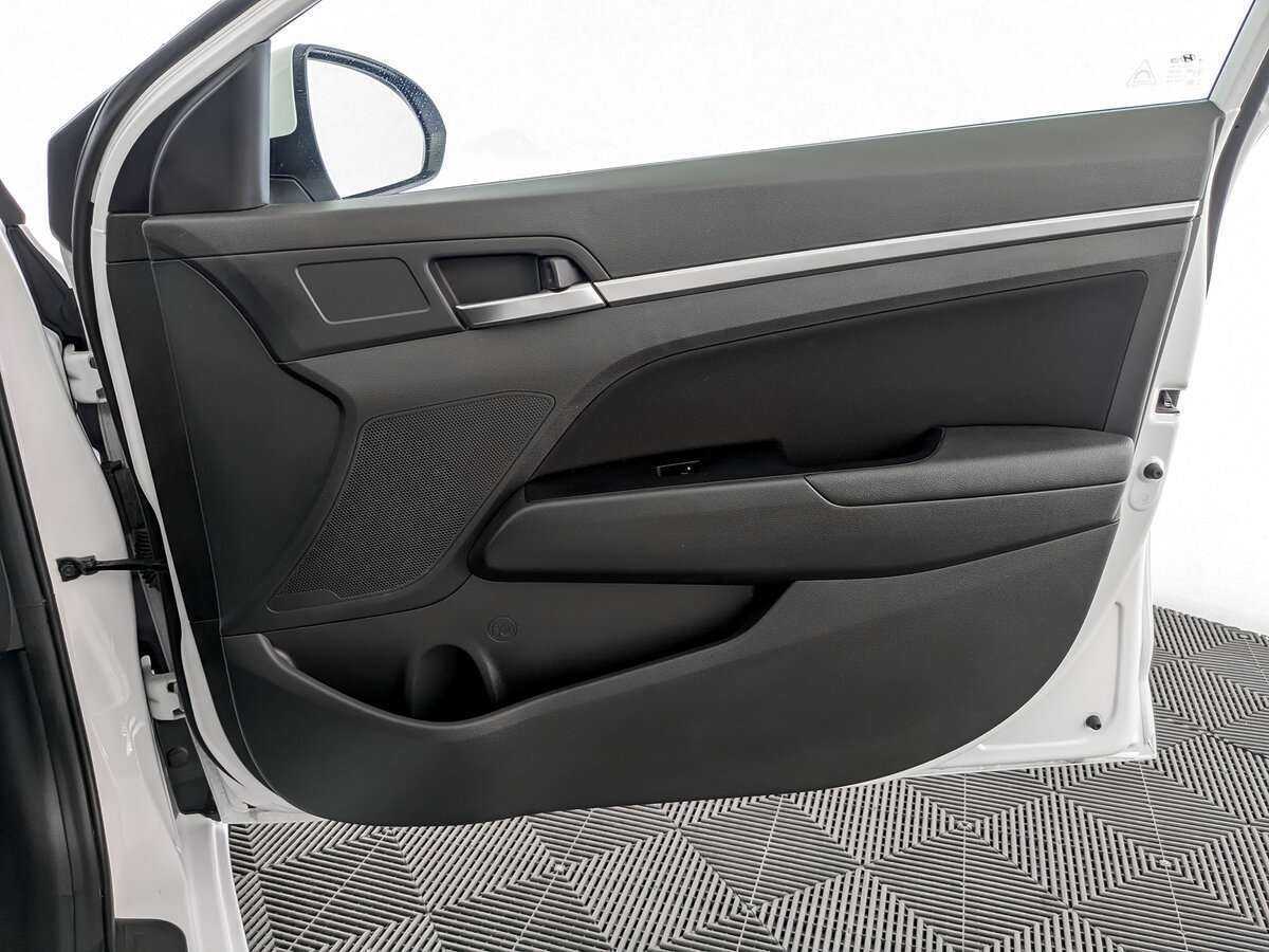 Купить Hyundai Elantra, 2020, 71 482 км, фото №20