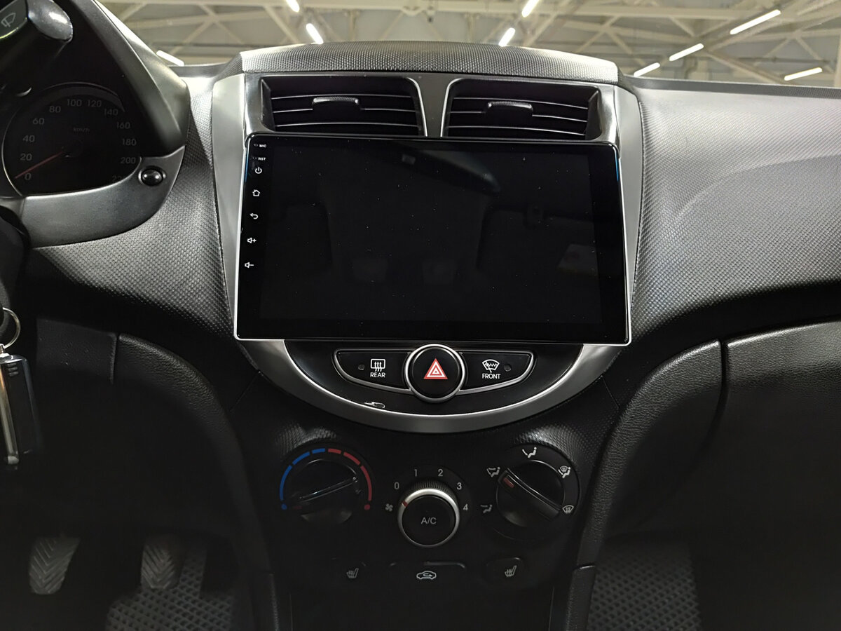 Купить Hyundai Solaris I, 2013, 231 294 км, фото №15