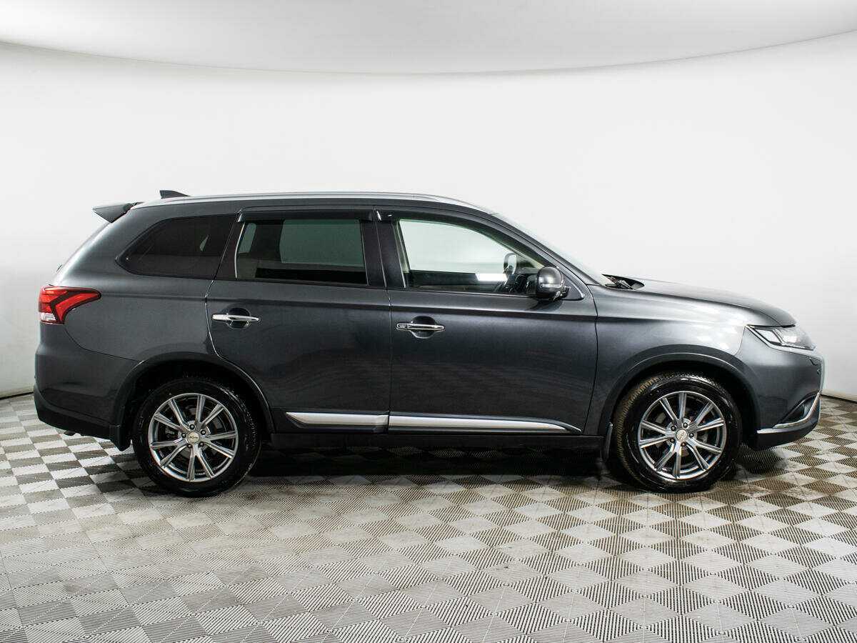 Купить Mitsubishi Outlander, 2019, 80 000 км, фото №2
