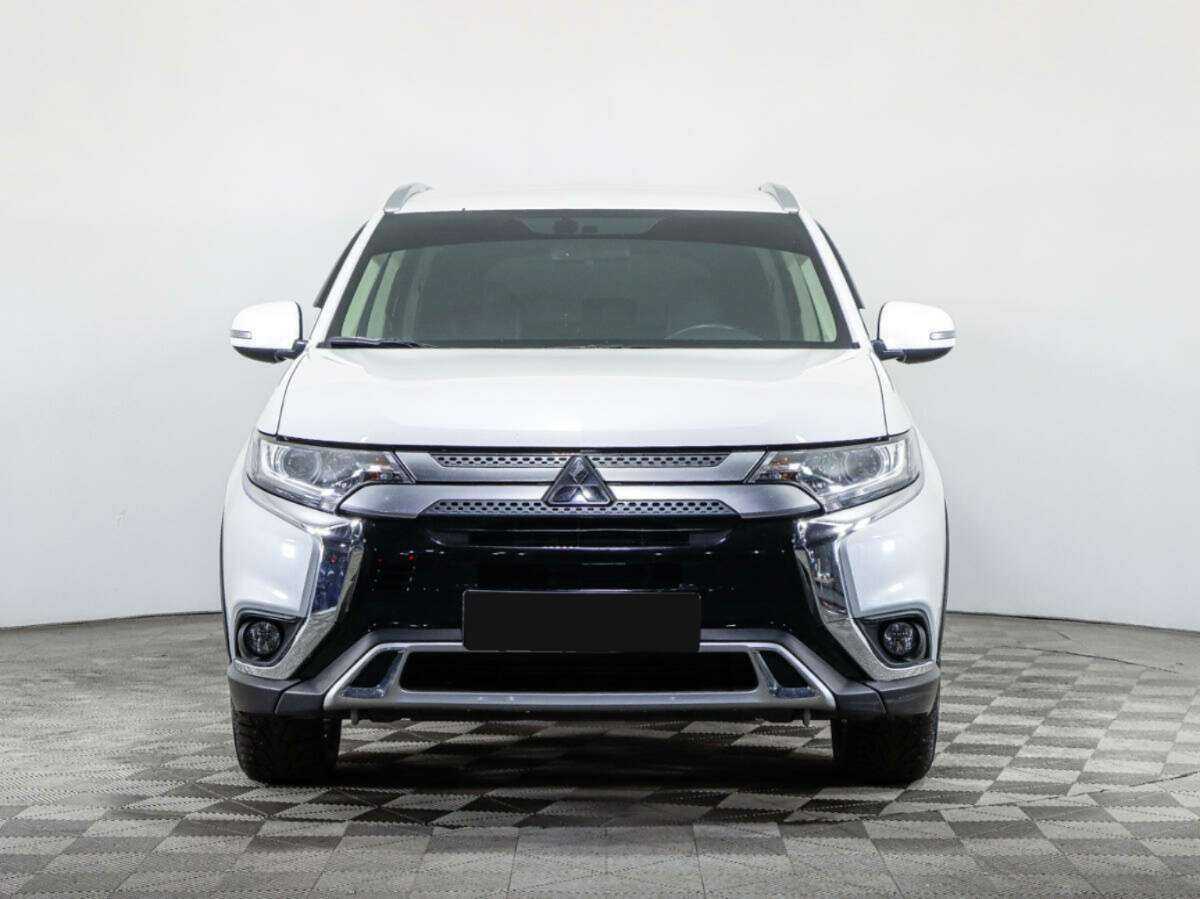 Купить Mitsubishi Outlander, 2021, 55 300 км, фото №2