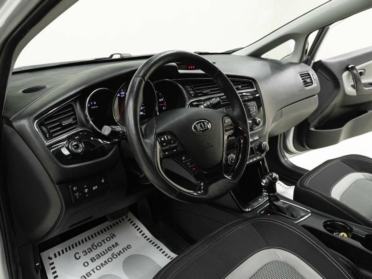 Купить Kia Ceed, 2016, 163 000 км, фото №11
