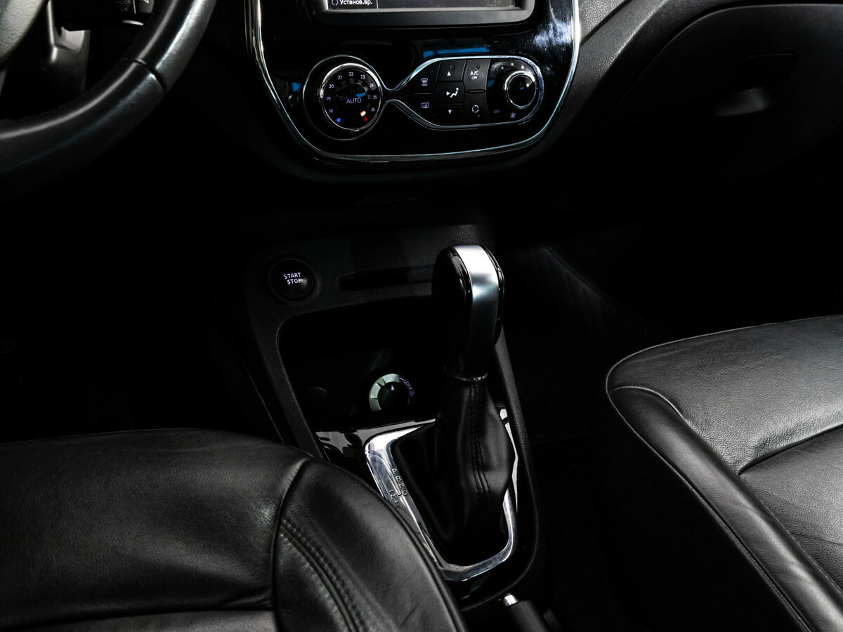 Купить Renault Kaptur I, 2017, 147 551 км, фото №9