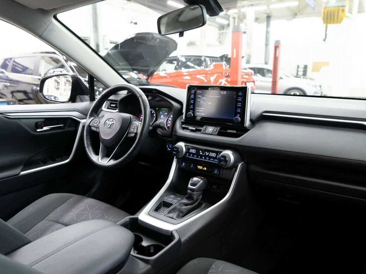 Купить Toyota RAV4, 2019, 47 000 км, фото №17