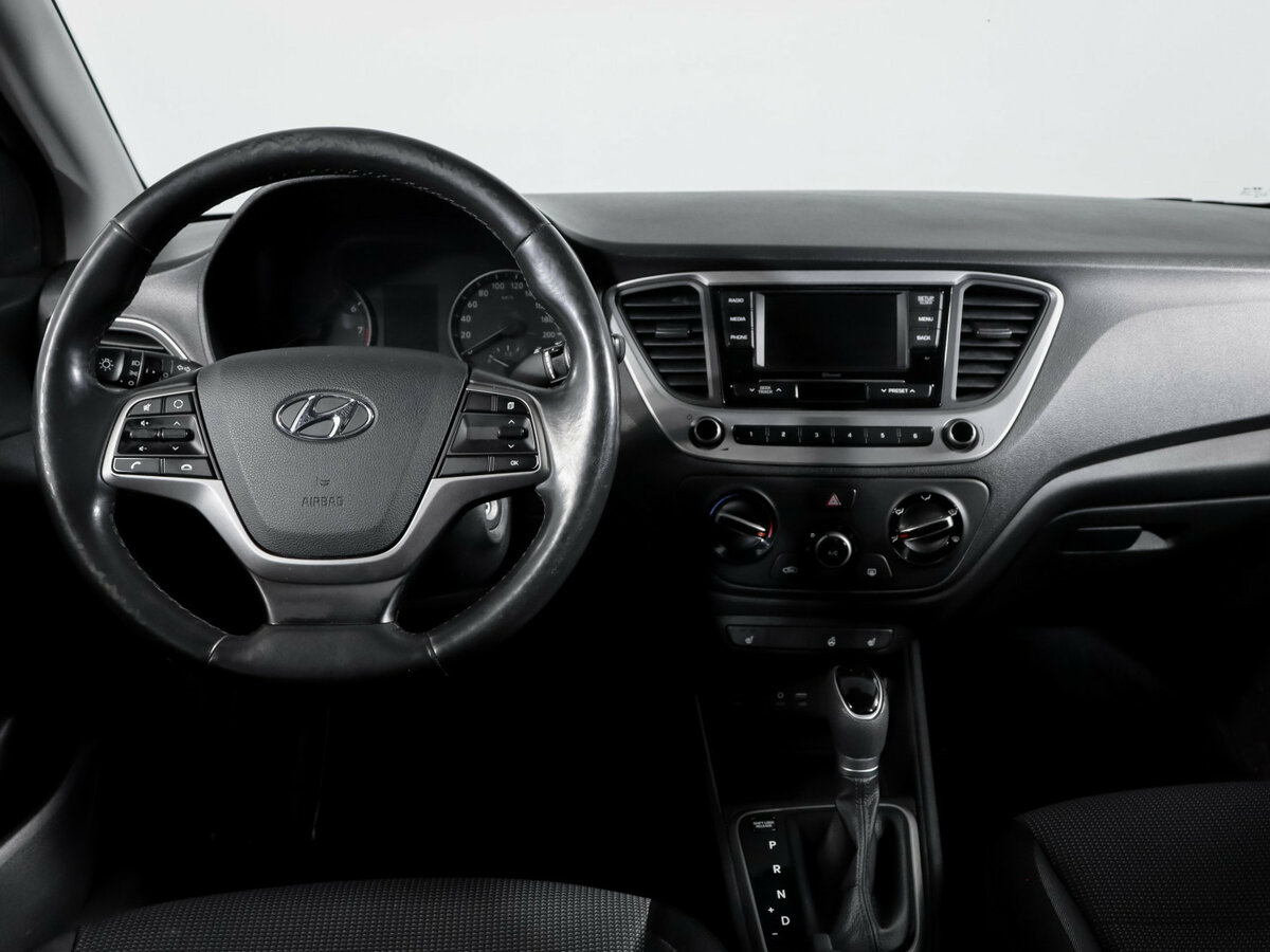 Купить Hyundai Solaris II, 2018, 138 538 км, фото №10