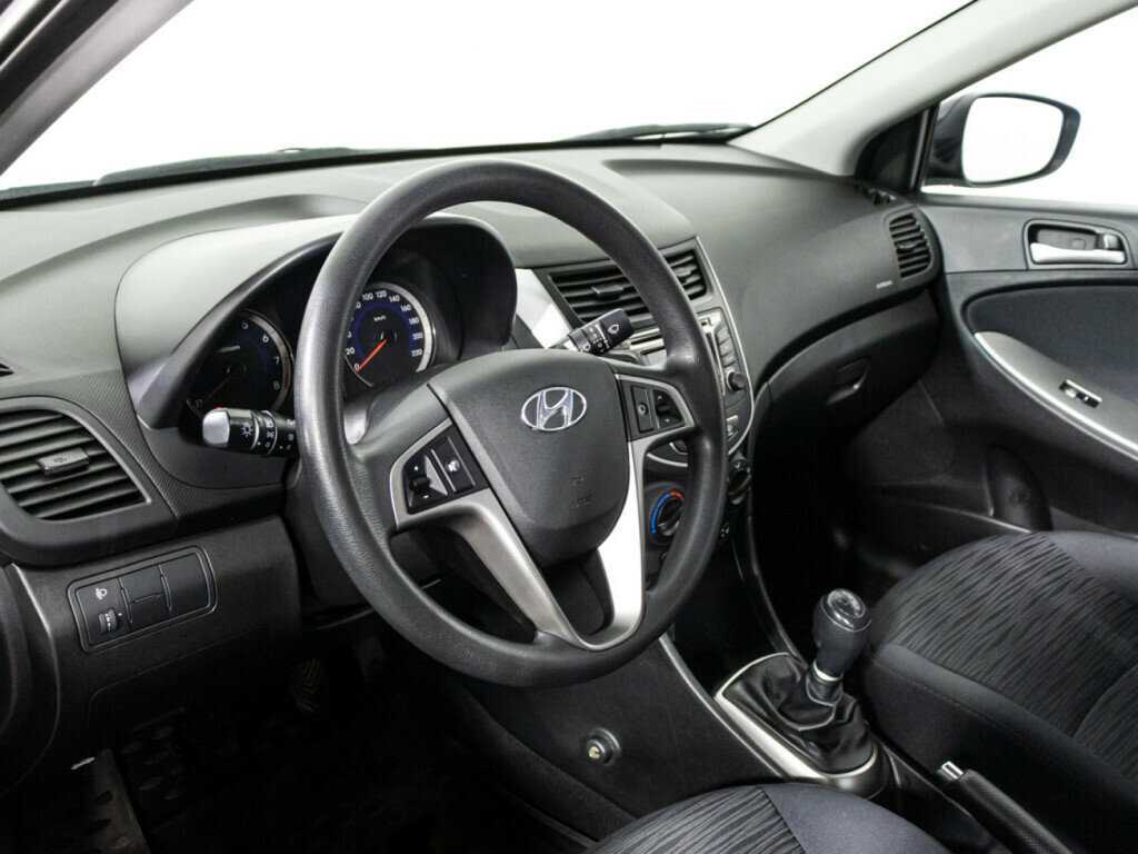 Купить Hyundai Solaris, 2016, 160 973 км, фото №11