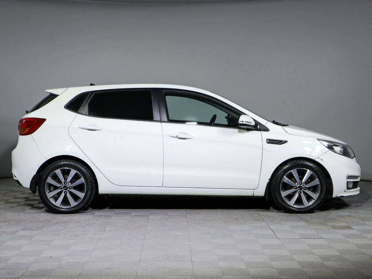 Купить Kia Rio, 2016, 140 575 км, фото №3