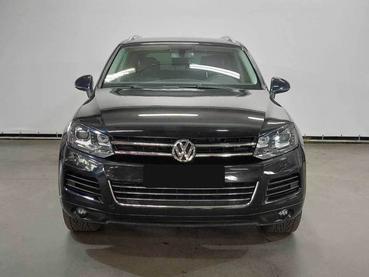 Купить Volkswagen Touareg, 2013, 181 119 км, фото №2