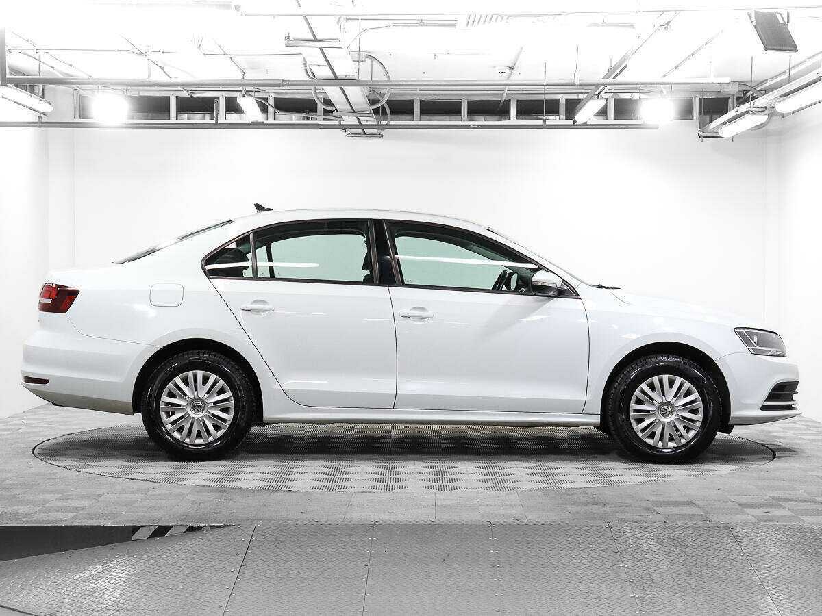 Купить Volkswagen Jetta, 2017, 94 596 км, фото №4
