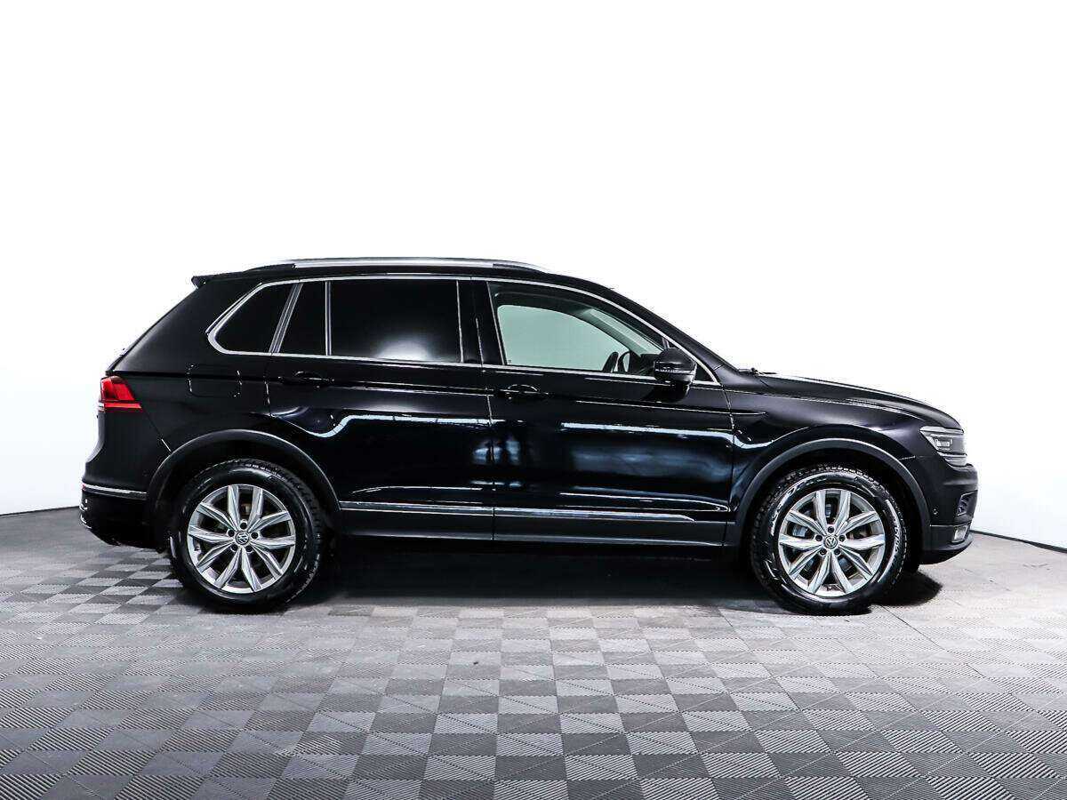 Купить Volkswagen Tiguan, 2018, 152 845 км, фото №4