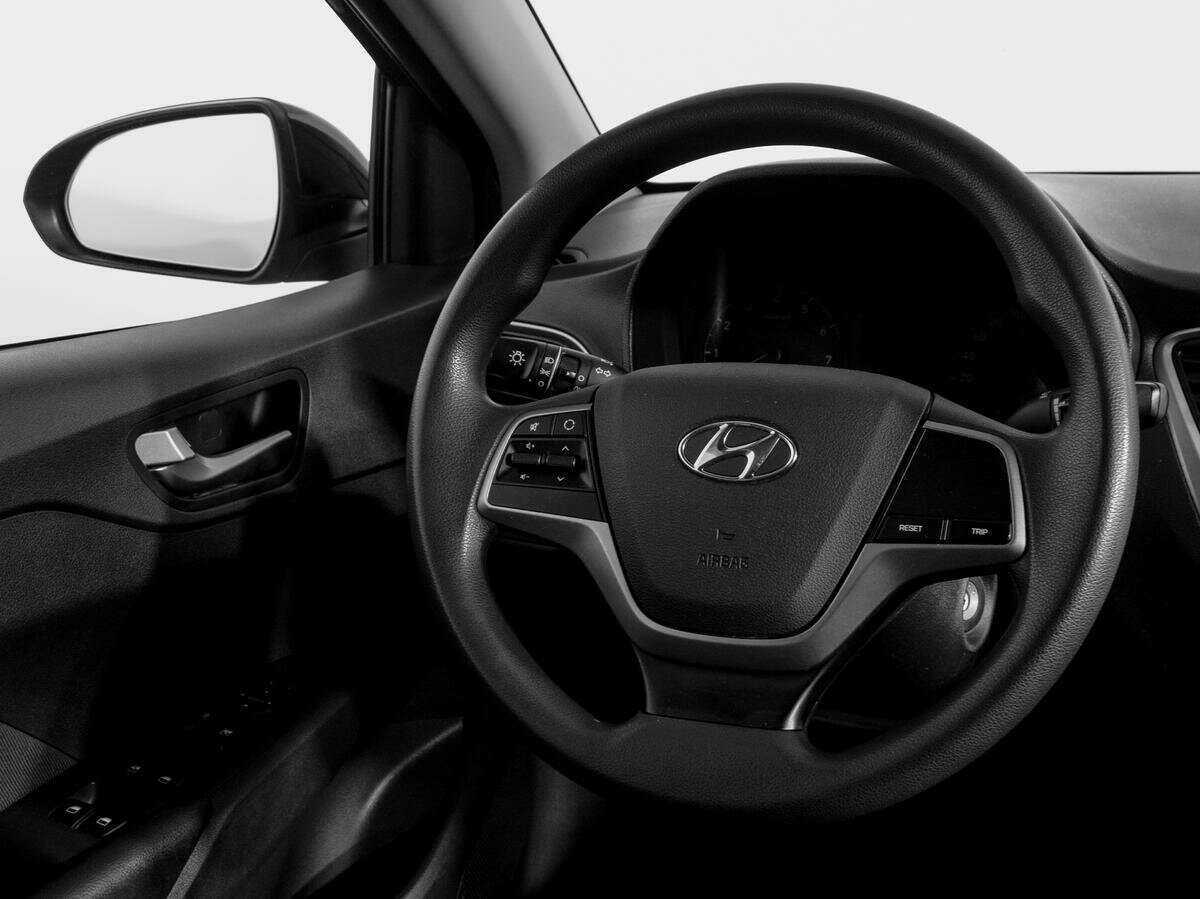 Купить Hyundai Solaris, 2018, 65 506 км, фото №12