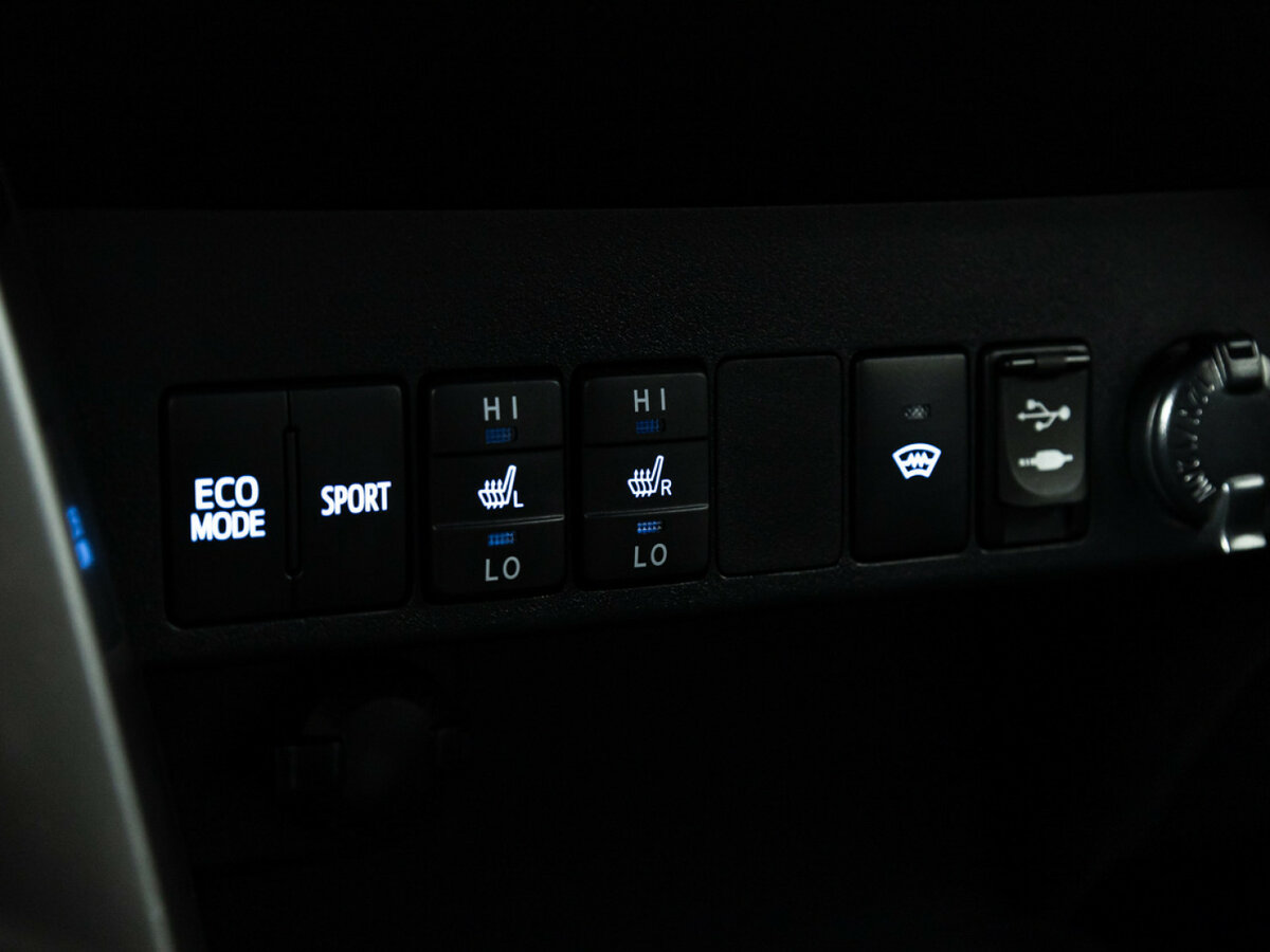 Купить Toyota RAV4 IV (XA40) Рестайлинг, 2017, 149 266 км, фото №15