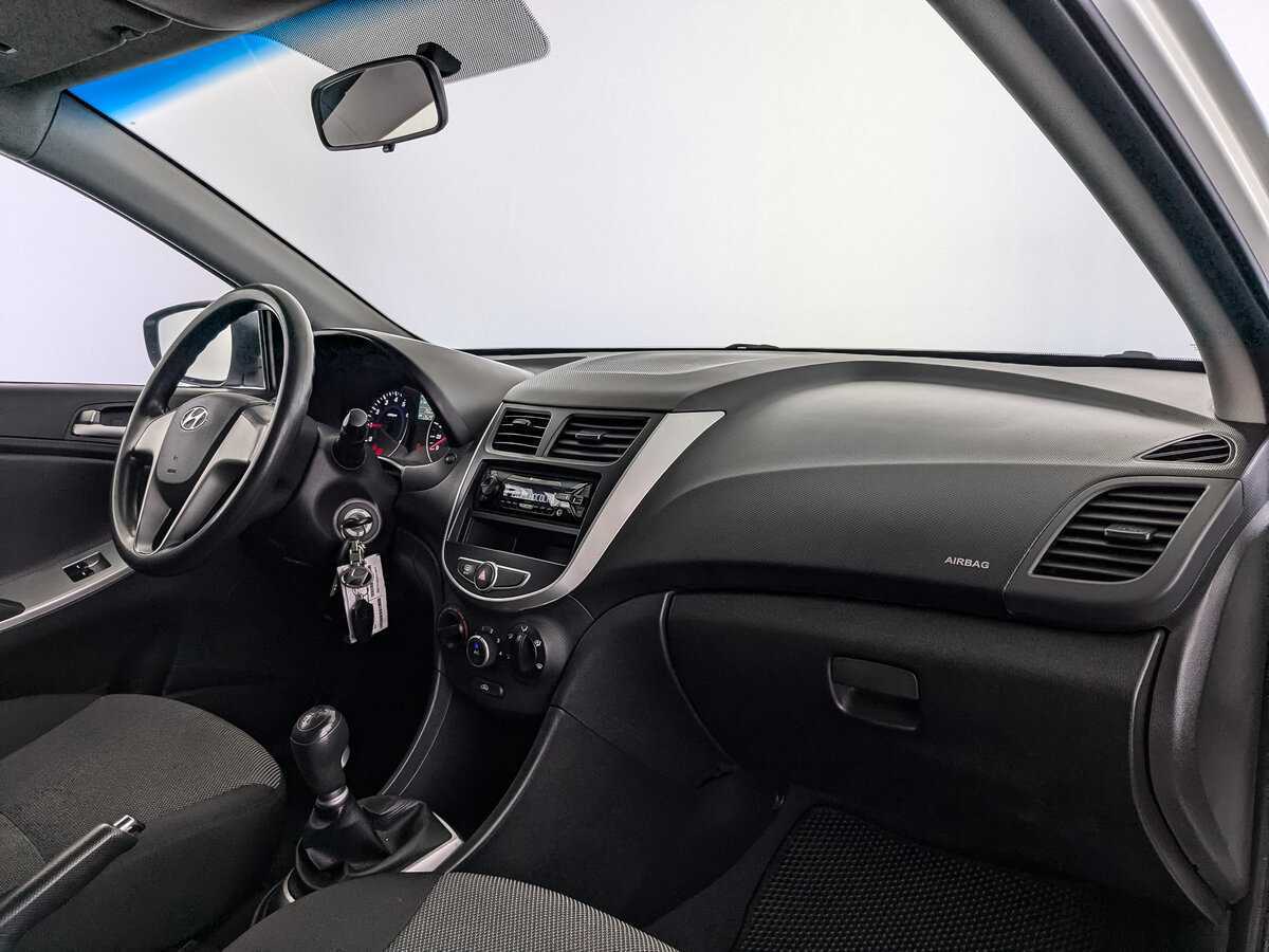 Купить Hyundai Solaris, 2014, 136 288 км, фото №9
