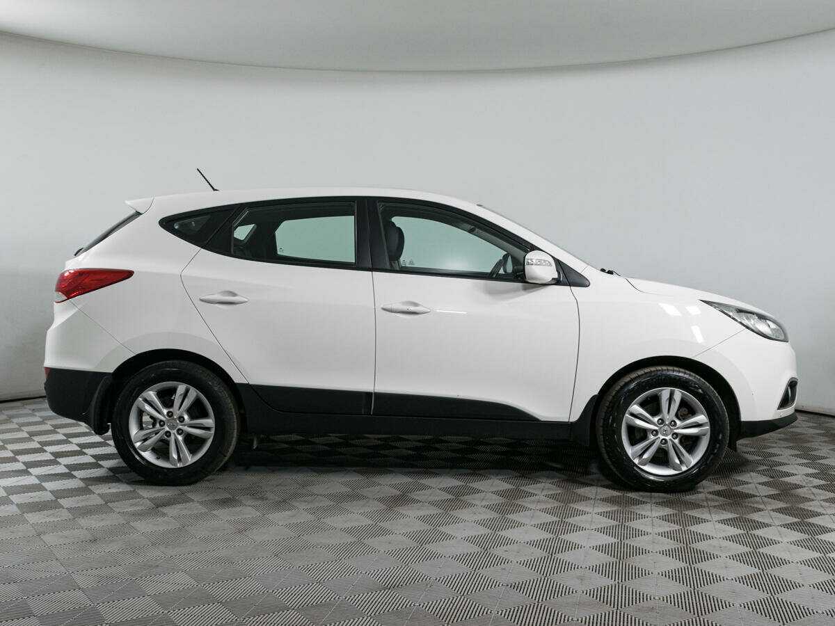Купить Hyundai ix35, 2012, 117 755 км, фото №4