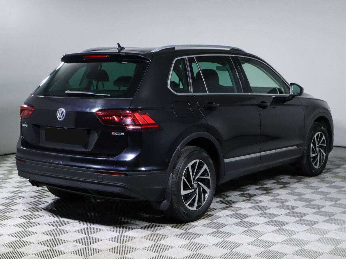 Купить Volkswagen Tiguan, 2018, 101 360 км, фото №3