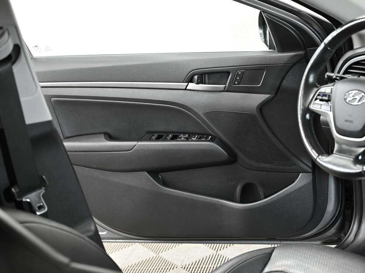 Купить Hyundai Elantra, 2018, 96 000 км, фото №11